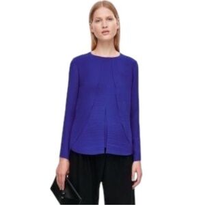 🆕 COS Long Sleeve Top w Layered Front Panels & Zip Back.